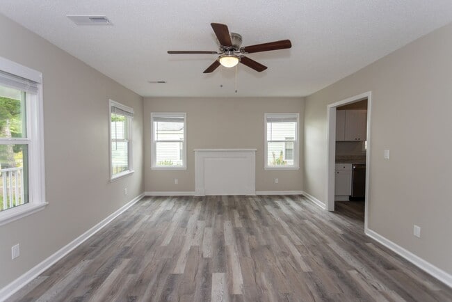 Photo - Welcome to this Beautiful Home nestled in the heart of Sumter, SC.