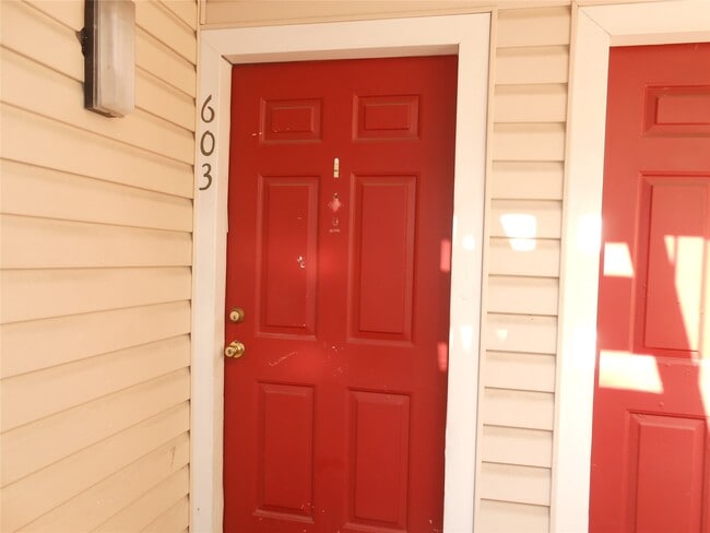 Building Photo - 2750 Holly Hall St Unit 603