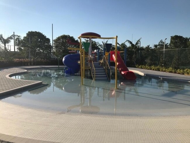 Photo - 8650 NW 97th Ave Unidad 204