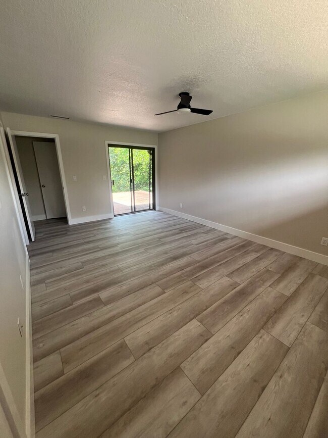 Photo - Spacious 4-Bedroom Pool Home in Desirable Winter Springs!