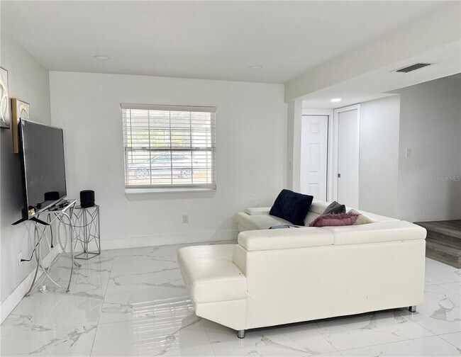 Photo - 5118 Tennis Ct Cir Unit 5118