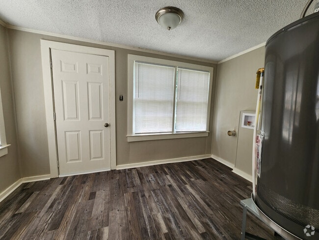 Building Photo - 1708 Green Meadow Dr Rental