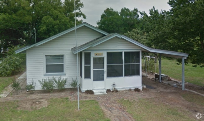 Building Photo - 403 Virginia St Rental