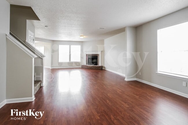 8103 Crackling Ln