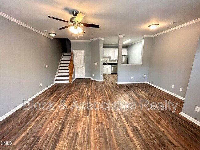 Photo - 2210 Raven Rd Unit 102