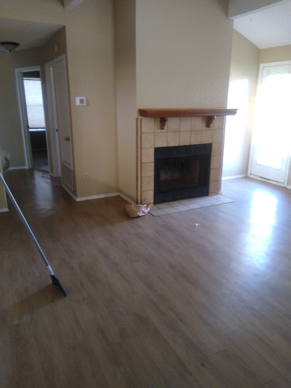 Photo - 415 Valley Mills Dr