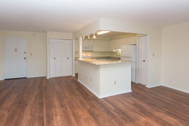 Photo - Chestnut Hill South