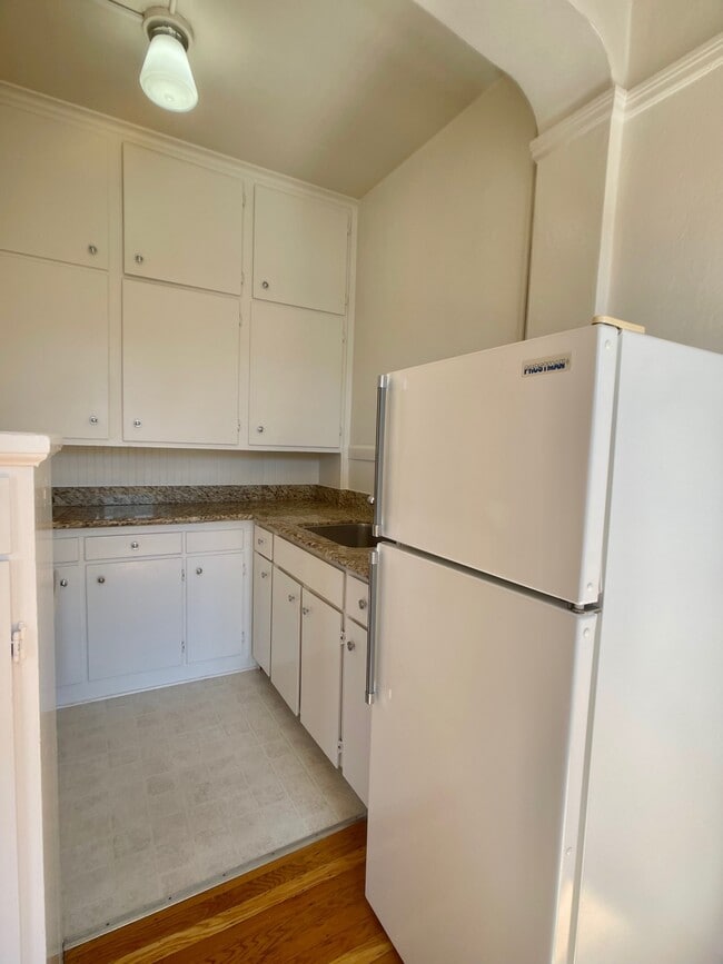 Photo - 2000 Beach St Unidad 304