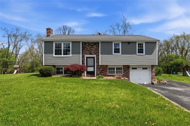 Photo - 108 Whitney Dr