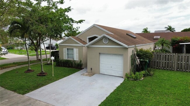 Building Photo - 12713 SW 146th Ln