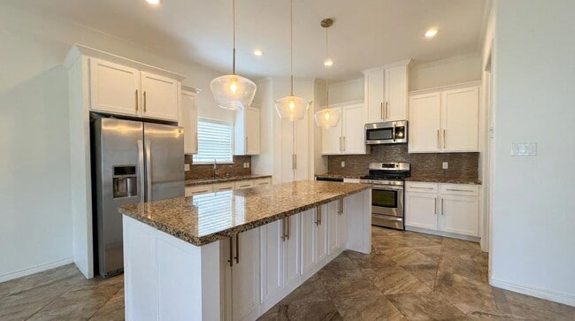 Photo - 508 Washingtonia Drive