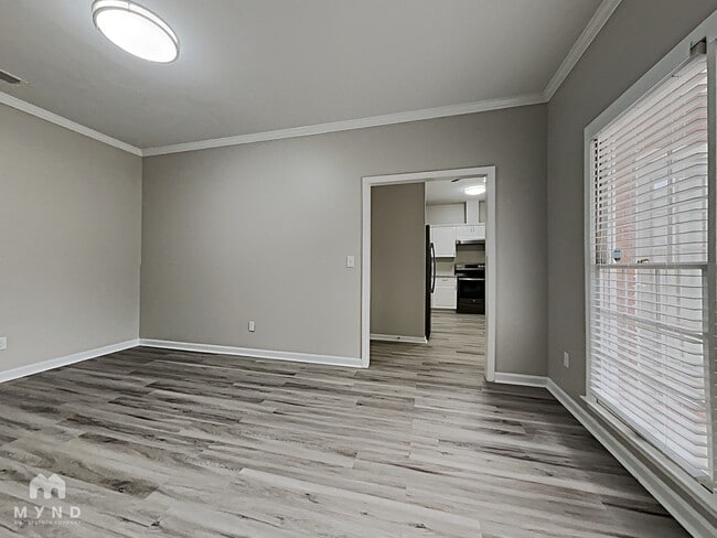 Photo - 804 Rockhurst Ln