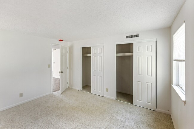 Photo - Winchester Park and Woods