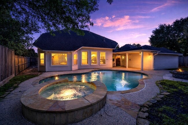 Building Photo - 402 Sterling Heights Ln