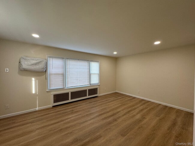 Photo - 169 Lockwood Ave Unit 2nd Floor