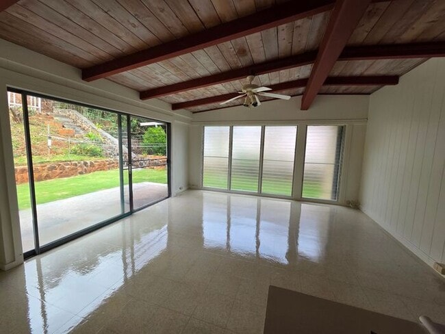 Photo - Momilani: 3 bedroom 1.5 bath duplex house w/ 2 car Tandem parking