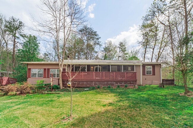 Photo - 1748 Paulas Huskey Cir