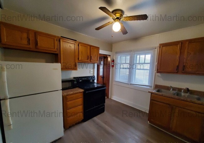 Photo - 808-810 W 2nd St Unit 2