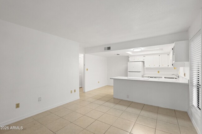 3002 N 70th St Unit 137