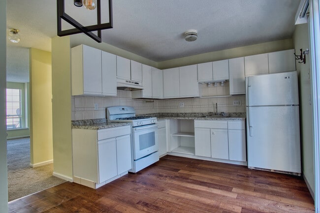 Photo - 1014 Campbell Ave Unit 20