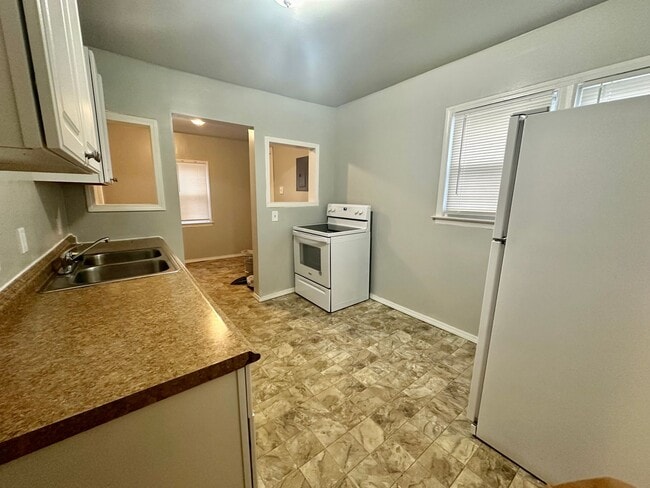 Photo - 8133 Timken Ave