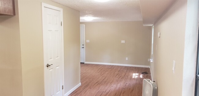 Photo - 15906 Longneck Dr