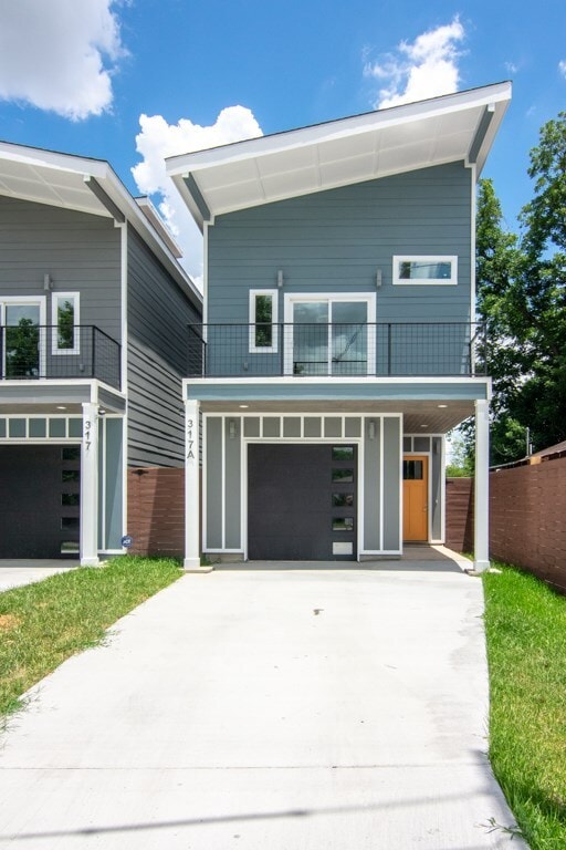 Photo - 317-A W 35th St