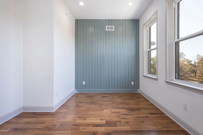 Photo - 2227 N 33rd St Unit A10