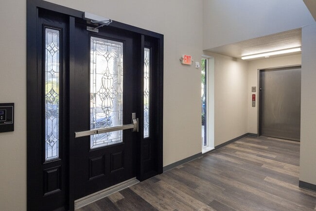 Photo - Patterson House