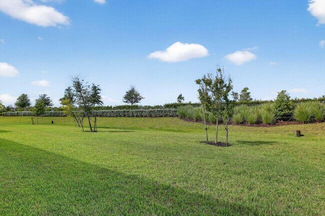 Photo - 6544 Cloverdale Ave