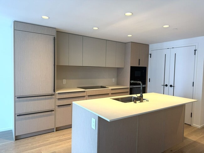 Photo - The Park Ward Village - High Floor One Bedroom, One Bath, Den with Ocean Views! Unit 3006