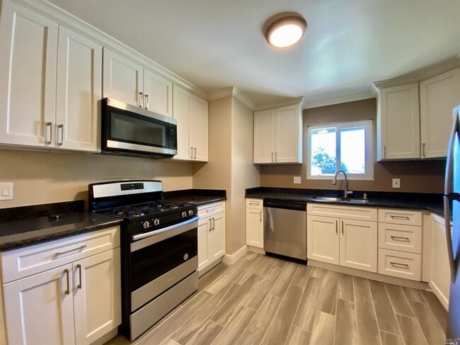 Photo - 254 De Soto Dr