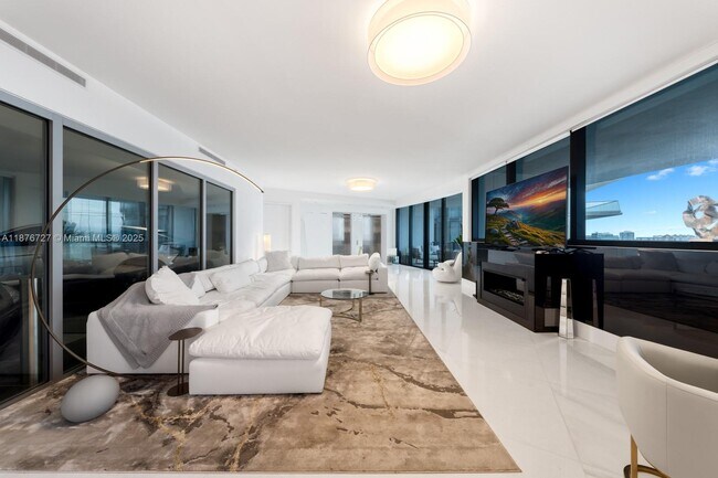 Photo - 18555 Collins Ave Unit 2003