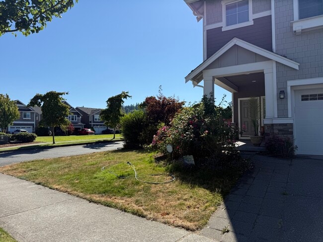 Building Photo - 4510 31st Ave SE