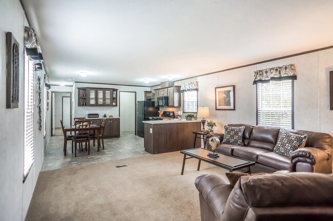 Photo - Colonial Oaks