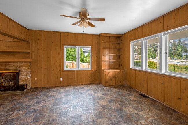 Photo - 4bd/2.5ba Kirkland Home