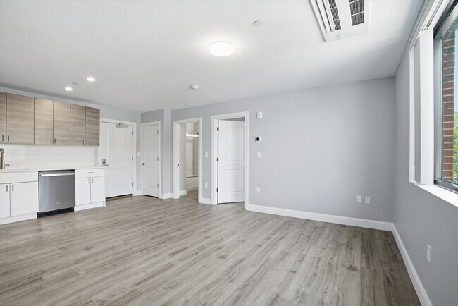 Photo - 632 Centre St Unit 302