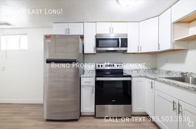 Building Photo - 174 7th St Unit B Rental