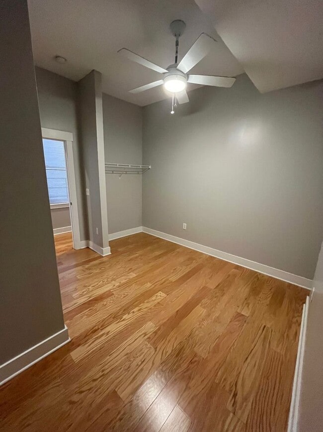 518 E 13th St Unit 2