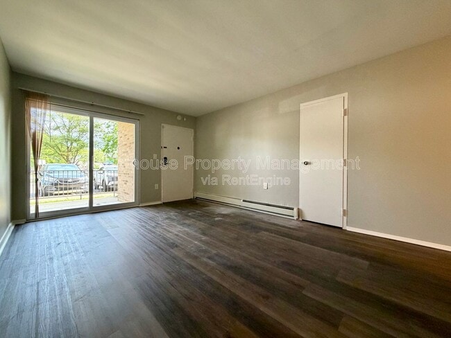 Photo - 510 Woodridge St NE Unit 21