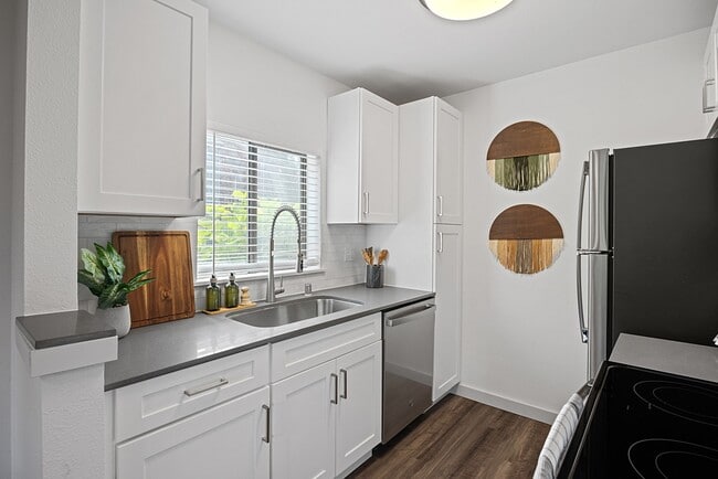 Updated Kitchen Spaces at The Lakes in Bellevue, WA 98007