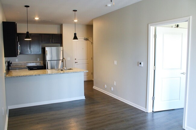 Photo - 3281 Redhawk St Unidad 07-203