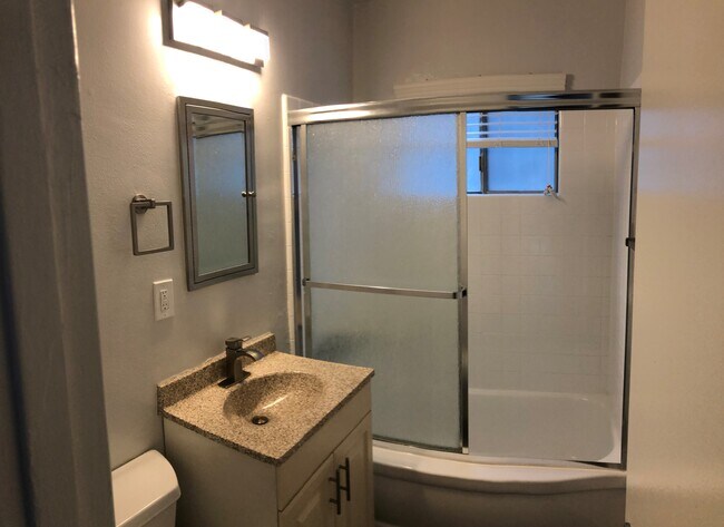 Photo - Royal Village