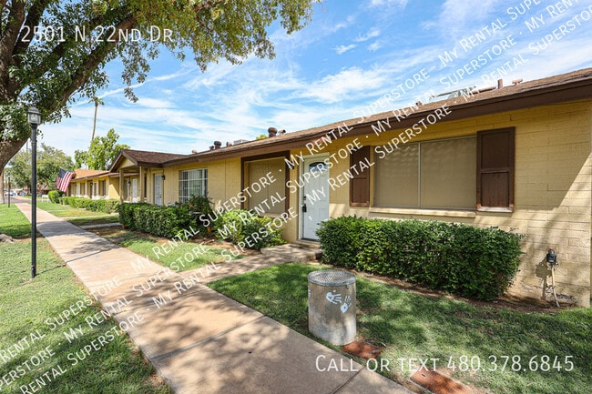 Photo - 2501 N 22nd Dr