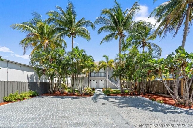 45 NE 24th St Unit C