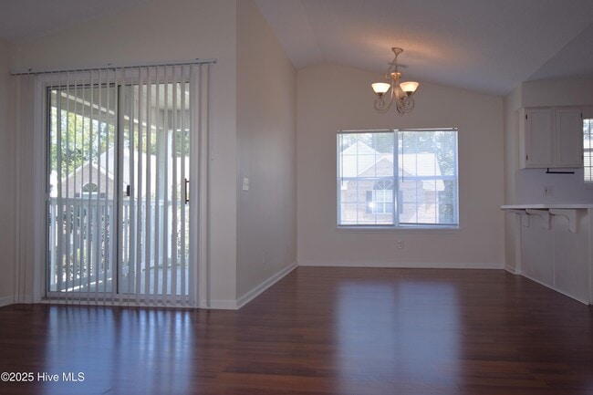 Photo - 2940 Mulberry Ln Unit F