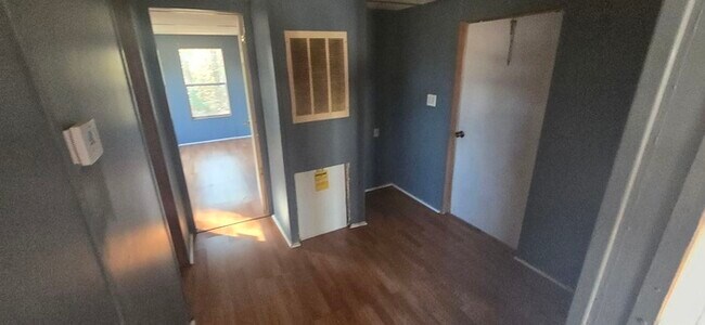 Photo - 3 Bedroom/2 Bathroom Mobile Home