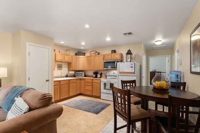 Photo - 1072 Papenberg Rd