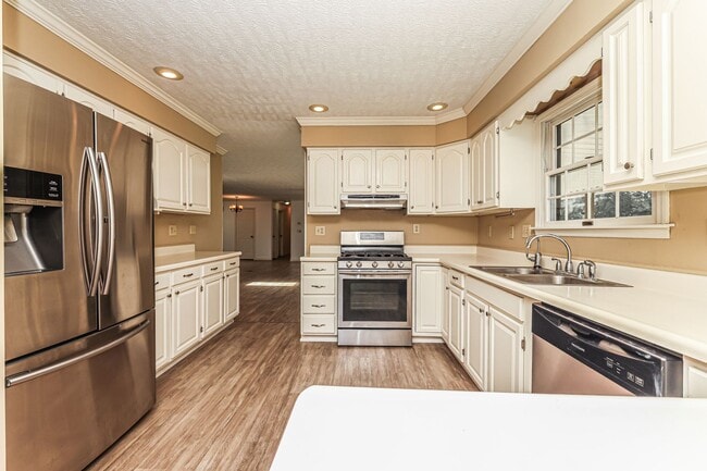 Photo - Nice 3 bed 2 bath single family home in Springboro!