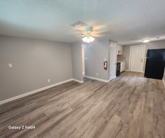 Photo - 12319 Unidad A